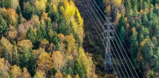 Hitachi Energy y Amazon Web Services impulsan la innovación