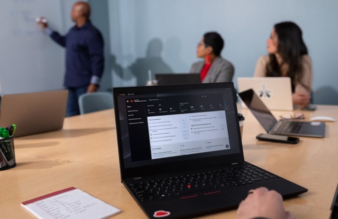 Nadie innova solo (ni siquiera la inteligencia artificial)