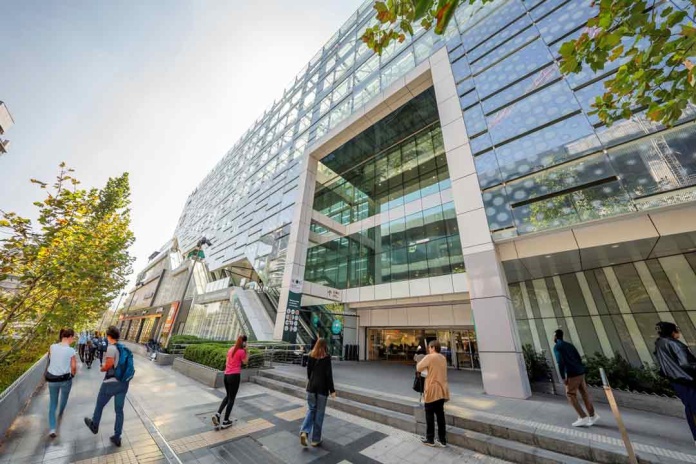 Parque Arauco concreta la compra de Open Plaza Kennedy y se consolida como el centro comercial más importante del país en ventas