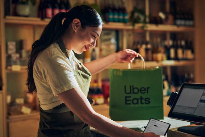 Uber Eats y R2 lanzan programa de financiamiento para restaurantes en Chile Uber Eats y R2 lanzan programa de financiamiento para restaurantes en Chile