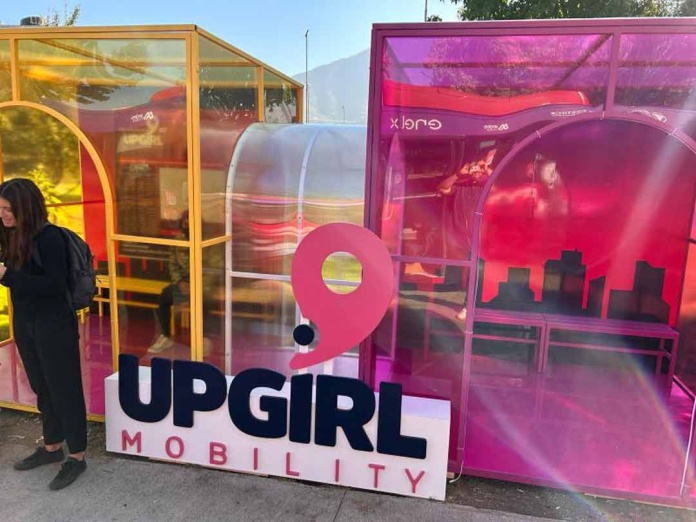 Electromovilidad con enfoque inclusivo en la RM: Andes Motor participa de piloto intermodal de última milla de UpGirl Mobility