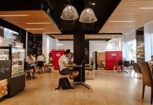 Clientes Santander podrán disfrutar de sus beneficios en todos los Work/Café del mundo