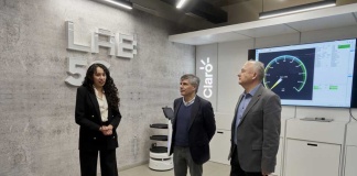 Claro realiza prueba 5.5G para instalar el primer laboratorio experimental en el Centro de Innovación de la Universidad Católica