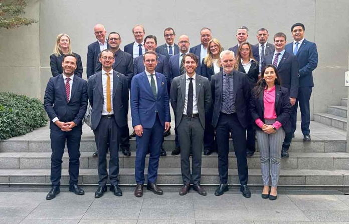 Director General de ABB E-mobility destaca intención de asociarse con la escena de movilidad eléctrica nacional Director General de ABB E-mobility destaca intención de asociarse con la escena de movilidad eléctrica nacional