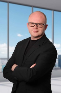 Si los autos son ahora computadoras, ¿por qué los data centers siguen siendo edificios?