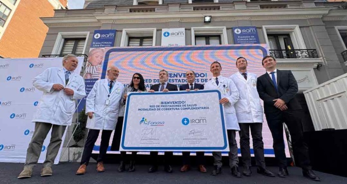 Clínica IRAM se incorpora a la Modalidad de Cobertura Complementaria de Fonasa para fortalecer el acceso público a tratamientos contra el cáncer