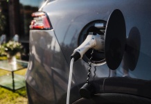 Astara ratifica su compromiso con la electromovilidad