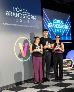 Equipo chileno Capilab gana la final internacional de Brandstorm 2025, la competencia de innovación de L’Oréal Groupe Equipo chileno Capilab gana la final internacional de Brandstorm 2025, la competencia de innovación de L’Oréal Groupe