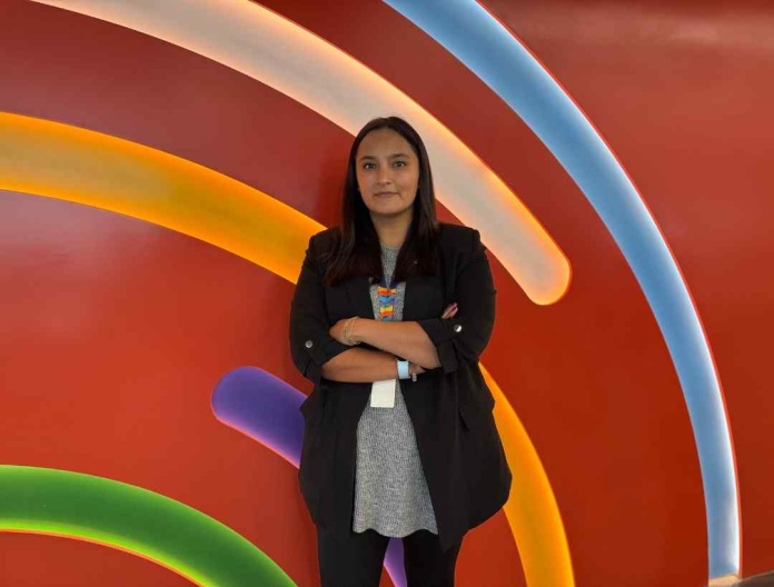 Estudio revela que 1 de cada 4 empresas no capacita sobre la Ley Karin y que el correo electrónico sigue siendo el principal canal de denuncias Estudio revela que 1 de cada 4 empresas no capacita sobre la Ley Karin y que el correo electrónico sigue siendo el principal canal de denuncias