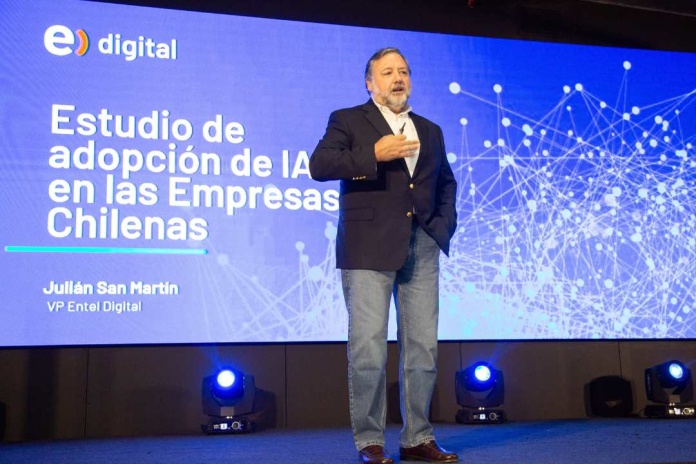 Estudio sobre adopción de IA en Chile: Avanza el uso de IA en las empresas, pero persiste el déficit en conocimiento y habilidades digitales de los trabajadores