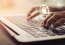 Filtran 16 mil millones de contraseñas de Google, Facebook y Apple: Chiletec llama a cambiar claves y verificar si tus datos fueron expuestos