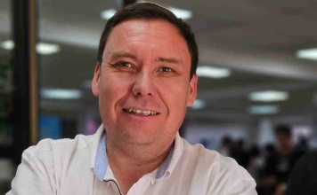 Inteligencia Artificial en la empresa: redefiniendo la estrategia Inteligencia Artificial en la empresa: redefiniendo la estrategia