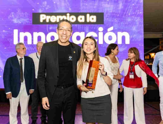 PREVSIS gana el Premio a la Innovación en el XI Congreso Internacional de Innovación ASONAP HSE