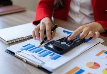 Vacaciones de invierno con crédito la vía rápida para caer en el sobreendeudamiento