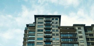 Adopción de sistemas automatizados de acceso en edificios residenciales creció un 35%