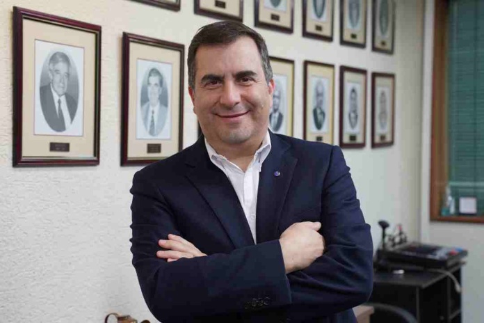 Aranceles y permisología dos pesadas anclas para la reactivación económica Aranceles y permisología: dos pesadas anclas para la reactivación económica