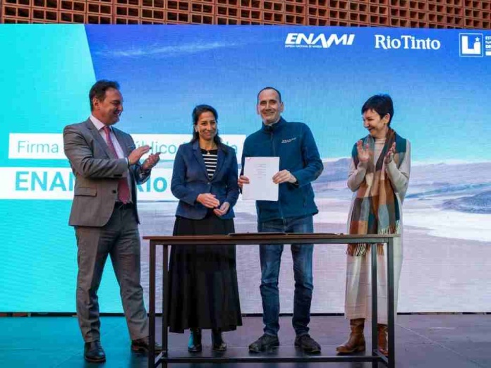 ENAMI y Rio Tinto sellan acuerdo que establece alianza público-privada  para concretar el proyecto Salares Altoandinos 