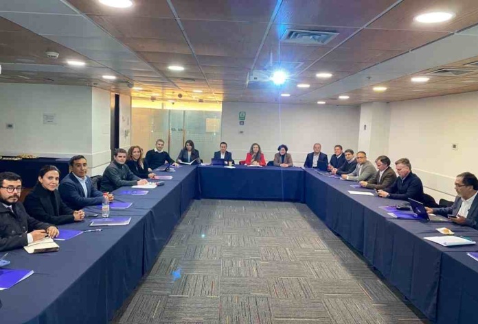 Emporcha, SEP y puertos de Chile revisan experiencias sobre seguro de bienes portuarios Emporcha, SEP y puertos de Chile revisan experiencias sobre seguro de bienes portuarios