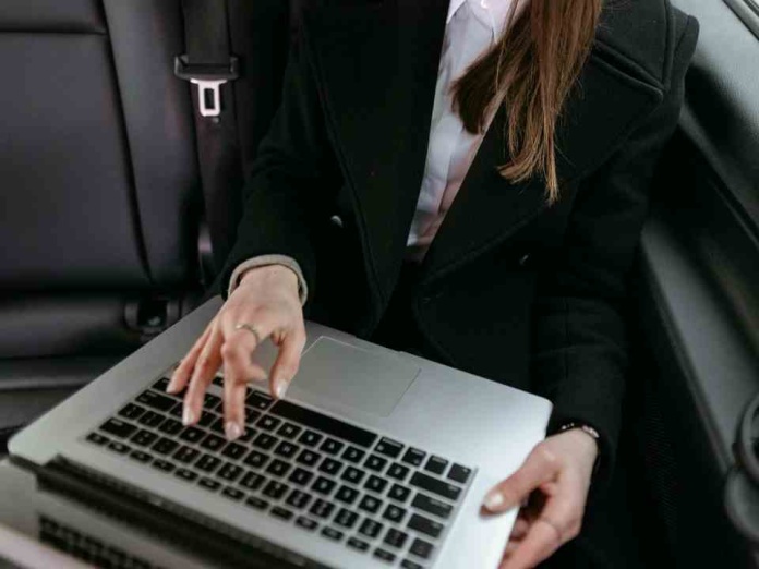 Estudio revela que el 87% de los trabajadores se siente más valorado cuando su empresa cubre sus traslados