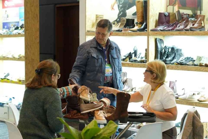 La industria del calzado brasileño mira el creciente mercado chileno