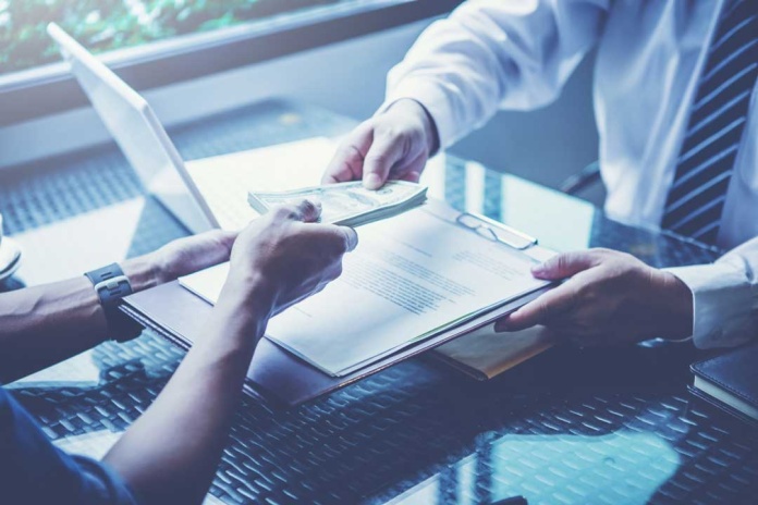 Lucrativos “imperios”: Así gastan su dinero los ciberdelincuentes