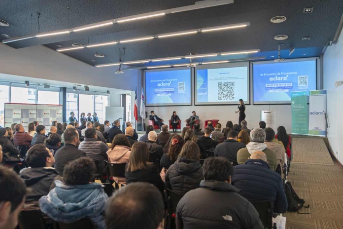 Más de 150 emprendedores participan del Primer Encuentro de Proveedores de Aclara en Biobío