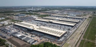 En el centro de datos más grande de Amazon, todo está superdimensionado para la IA