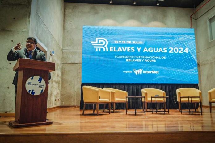 Aguas y Relaves 2025 “En relaves no competimos; cualquier falla puede afectar todo un negocio en el país”, afirma el Ing. Edgar Quiroz