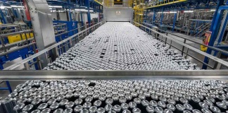 Alta precisión y sustentabilidad: así se fabrican las latas de aluminio de Ball