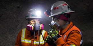 Chile acorta brecha global en minería: participación femenina crece casi 3 veces en una década, pero faltan liderazgos técnicos