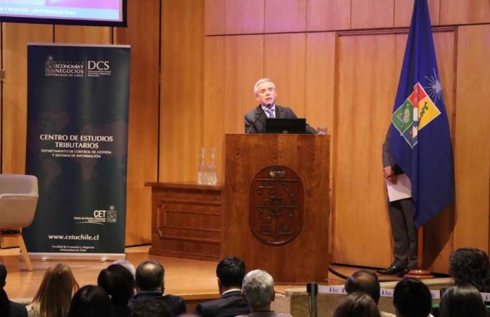 Dedecon y Universidad de Chile realizan importante seminario sobre los derechos de los contribuyentes