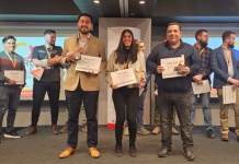 Doctorandos presentan investigaciones en energía solar en la plenaria SERC Chile 2025