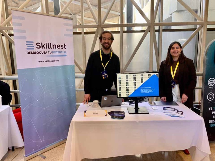 Emprendedores destacan la importancia de preparar a la fuerza laboral frente a la irrupción de la IA en el primer StartUP Day en el Congreso Nacional