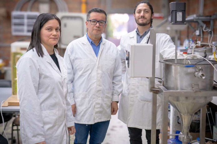 En laboratorios de la Usach proyecto científico logra integración tecnológica para una vivienda hídrica y energéticamente sostenible En laboratorios de la Usach proyecto científico logra integración tecnológica para una vivienda hídrica y energéticamente sostenible