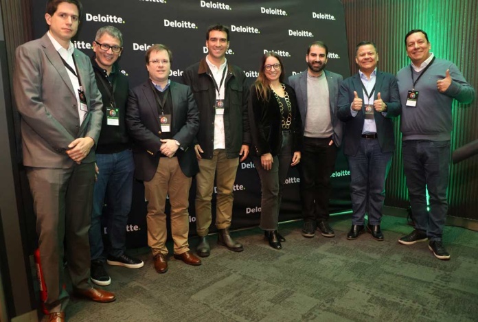 Estudio de Deloitte revela que 83% de las empresas en Chile ya utiliza inteligencia artificial y 80% tiene un presupuesto definido