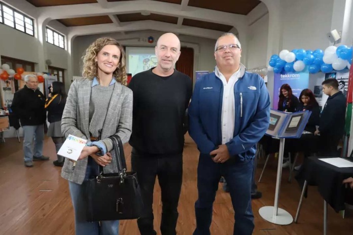 Exitosa Expo Dual en la Escuela de Artes Gráficas una vitrina de aprendizajes y oportunidades