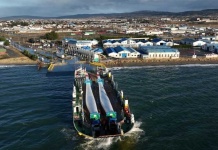 Gerente general de EPAUSTRAL expuso desafíos logísticos en el traslado de aerogeneradores durante sesión del pacto de Magallanes Gerente general de EPAUSTRAL expuso desafíos logísticos en el traslado de aerogeneradores durante sesión del pacto de Magallanes