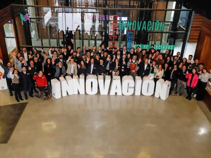  Gira Tec – ¡Vamos al Lab! UC conectó en terreno a desarrolladores de ciencia, innovación y tecnología