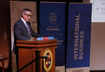 Ministro Marcel critica al Congreso por rol en política fiscal