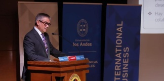 Ministro Marcel critica al Congreso por rol en política fiscal