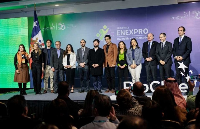 Ministro de Economía refuerza estrategia  exportadora con foco en innovación durante  ENEXPRO 2025 