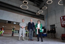 Ministros de Defensa y Ciencia visitan obras del Centro Espacial Nacional