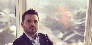 Plataforma de pagos Flow ingresa al canal físico