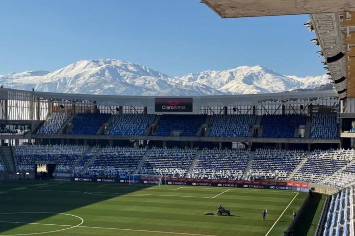 Un hito nacional el Claro Arena de la UC inaugura el primer sistema de climatización en un estadio chileno