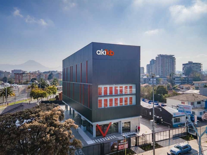 AKIKB continúa su expansión en 2025 con nueva sucursal en Las Condes