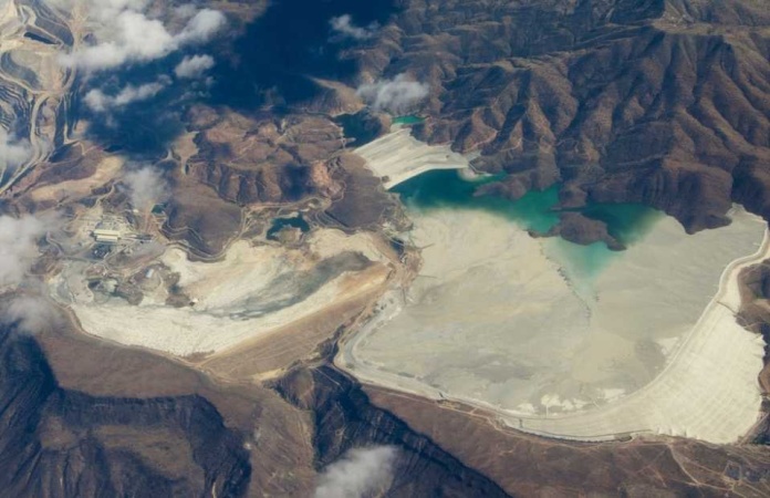 Académica UAI desarrolla proyecto para recuperar cobalto y níquel desde relaves mineros