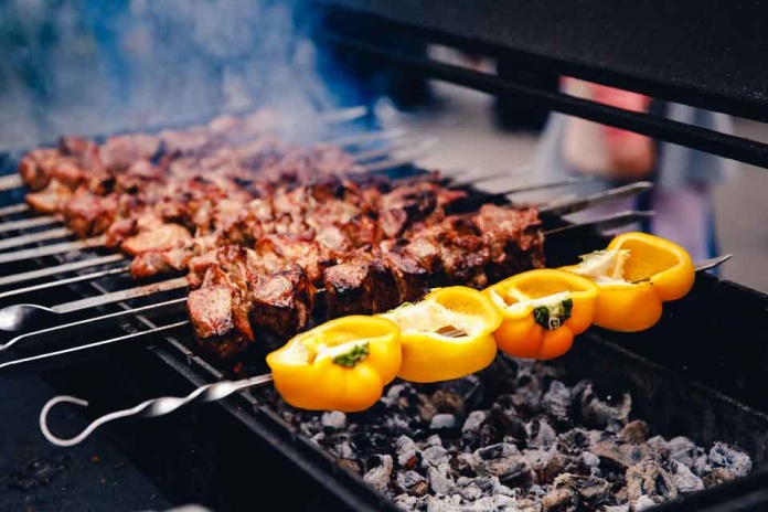 El Carnicero celebra el Día del Parrillero con los consejos de un campeón nacional