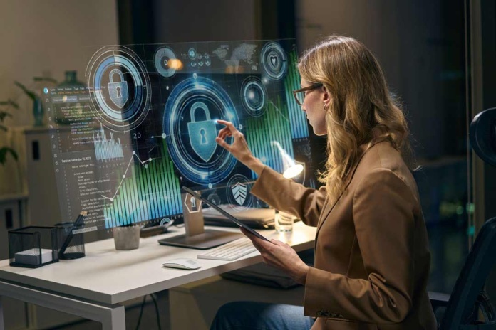 IA ayuda a empresas a cumplir Ley Karin y Protección de Datos