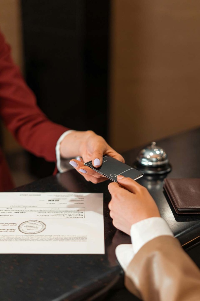 Kaspersky alerta a viajeros: ataques con IA dirigidos a huéspedes de hoteles en Latinoamérica y España