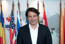 La paradoja de la IA: Equipos listos, líderes en deuda La paradoja de la IA: Equipos listos, líderes en deuda